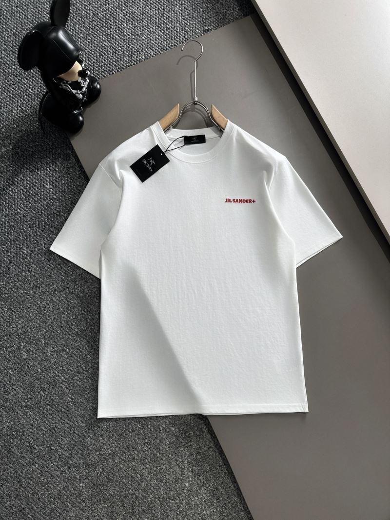 Unclassified Brand T-Shirts